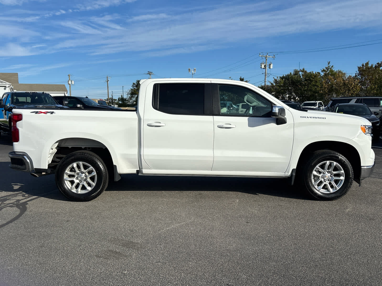 Certified 2024 Chevrolet Silverado 1500 LT AWD/4WD image 8