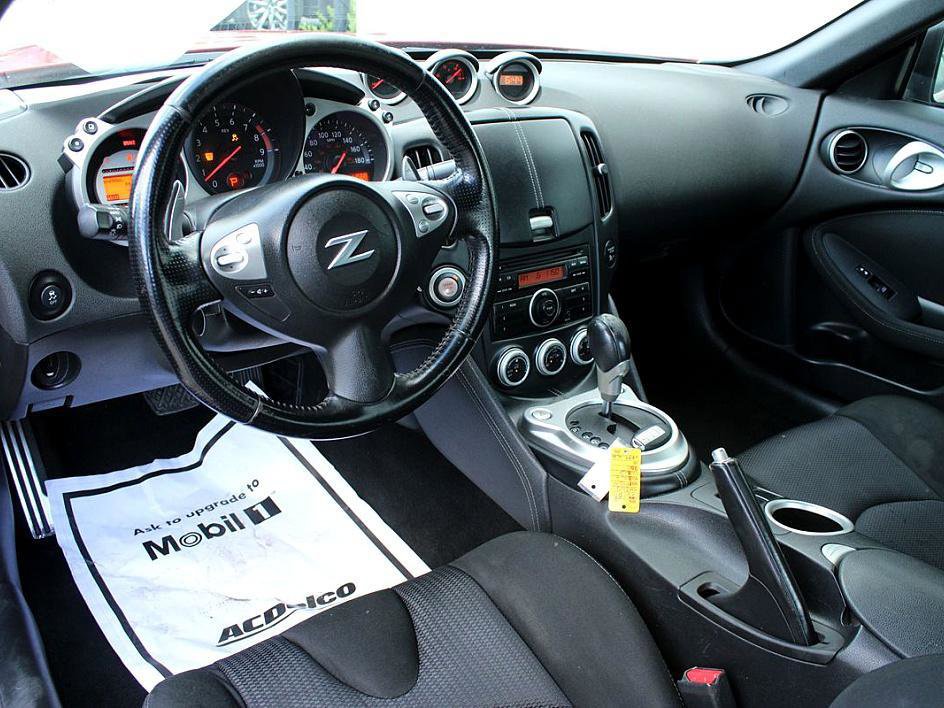 Used 2012 Nissan 370Z Coupe image 18