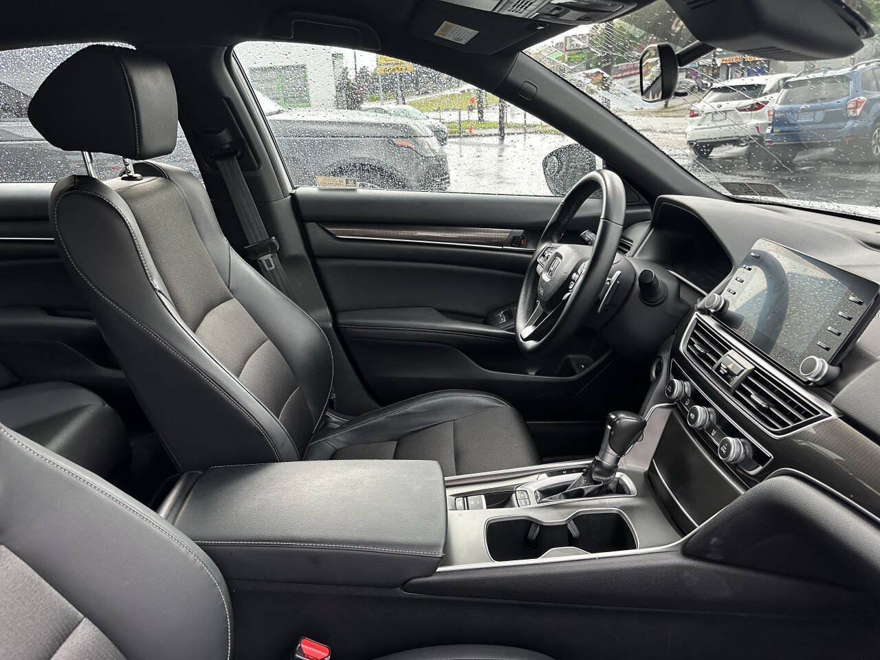 Used 2018 Honda Accord Sport image 6