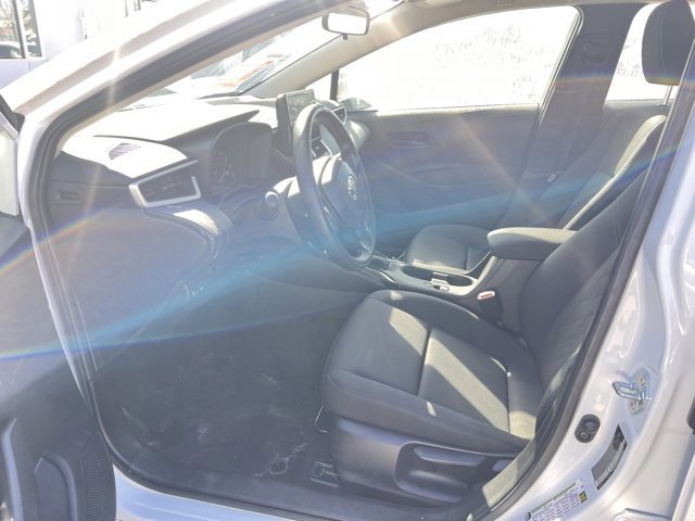 Used 2025 Toyota Corolla LE image 9