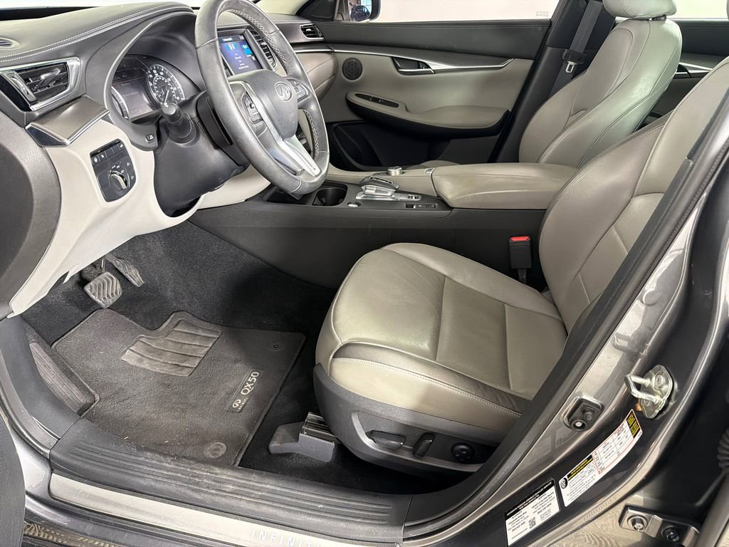 Used 2023 INFINITI QX50 Luxe image 10