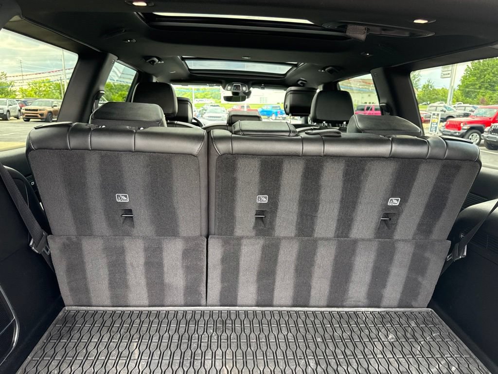 Certified 2024 Jeep Wagoneer Series II AWD/4WD image 8