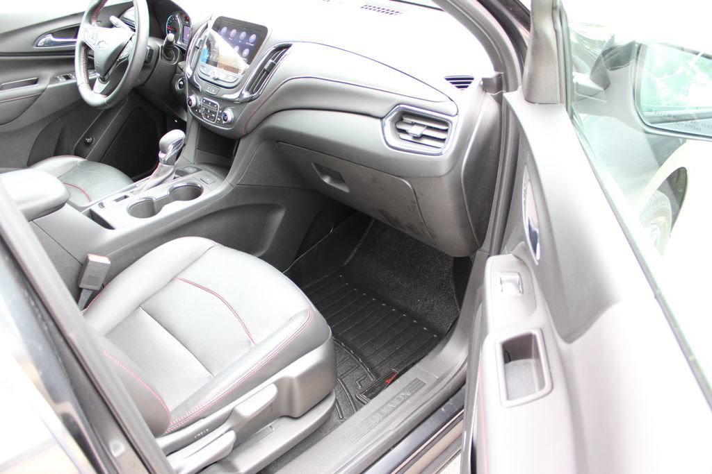 Used 2022 Chevrolet Equinox RS w/ RS Leather Package AWD/4WD image 48