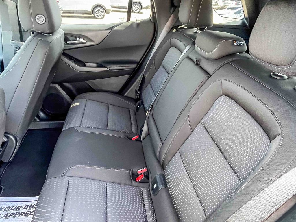 New 2026 Chevrolet Equinox LT w/ Midnight Edition image 17