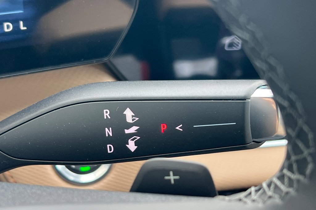 New 2026 Chevrolet Equinox ACTIV w/ Convenience Package III image 19