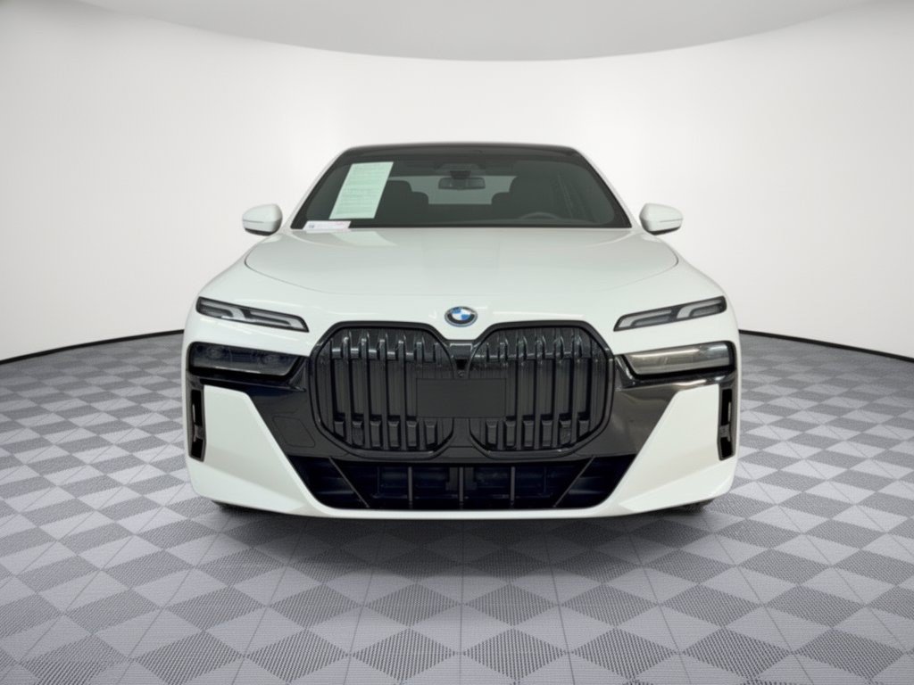 Certified 2024 BMW i7 eDrive50 w/ M Sport Package RWD image 6