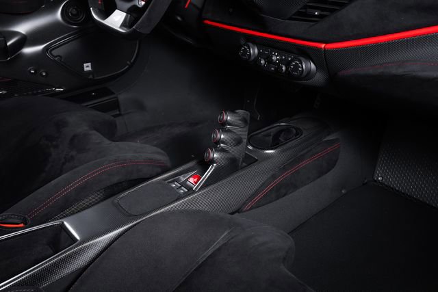 Used 2019 Ferrari 488 Pista Coupe RWD image 58