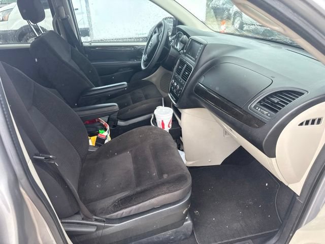 Used 2018 Dodge Grand Caravan SE FWD image 40