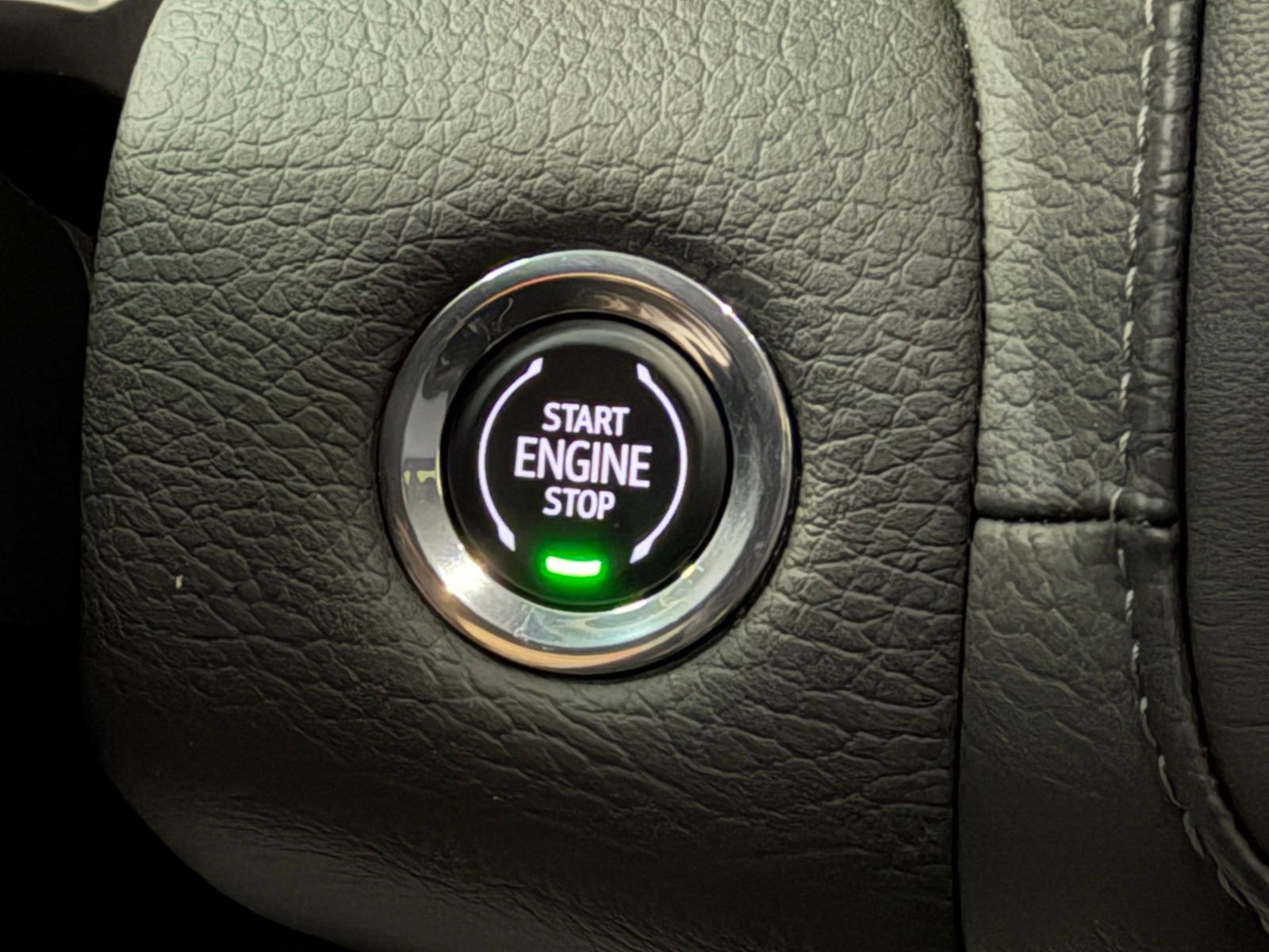 Used 2023 GMC Yukon Denali image 30