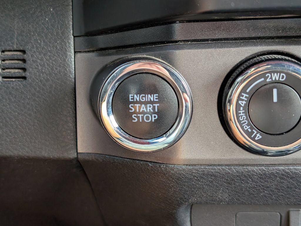 Used 2020 Toyota Tacoma TRD Off-Road AWD/4WD image 17