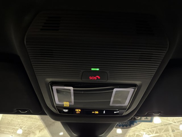 Certified 2026 Volkswagen Atlas Cross Sport SE AWD/4WD image 34