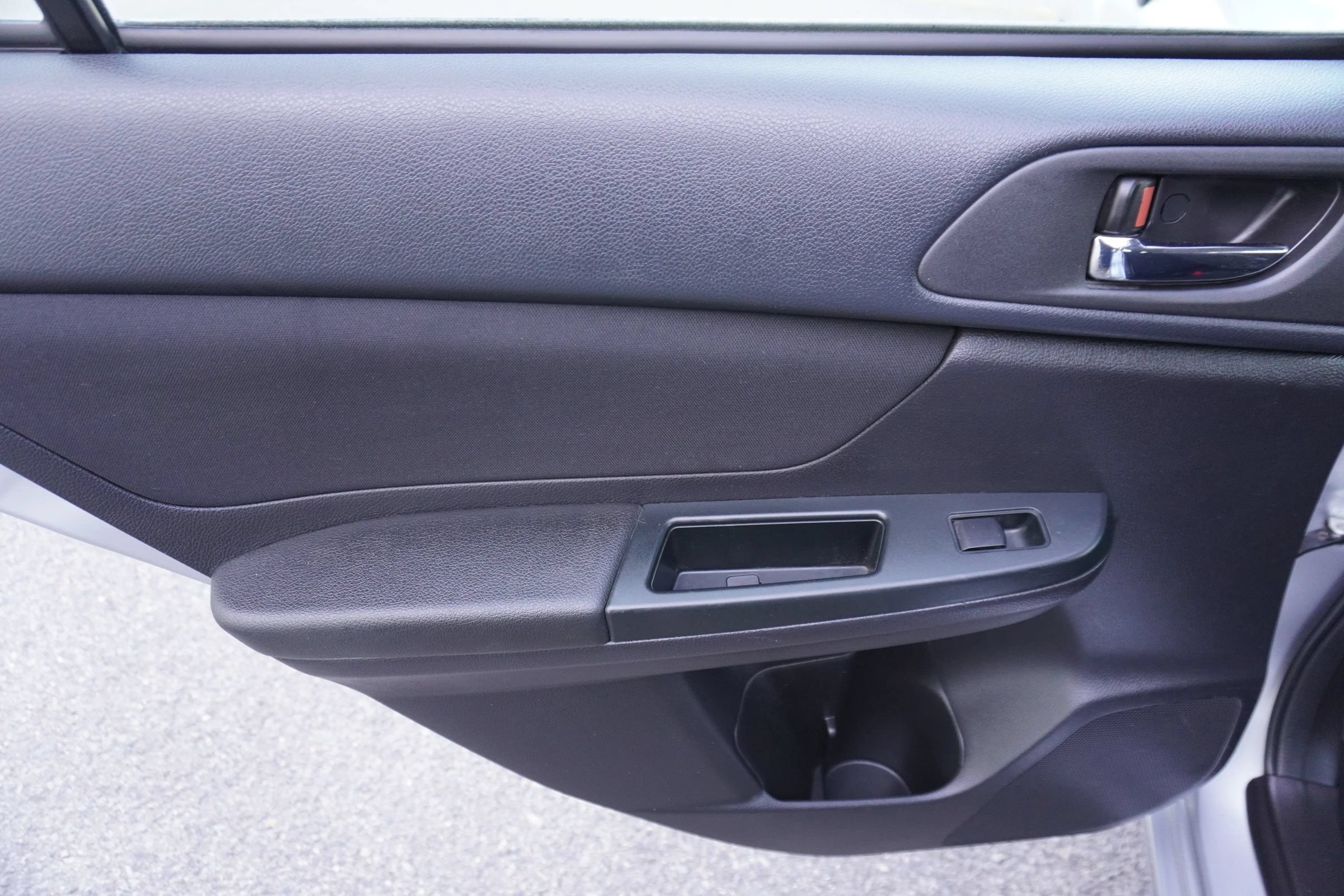 Used 2012 Subaru Impreza 2.0i Premium AWD/4WD image 14