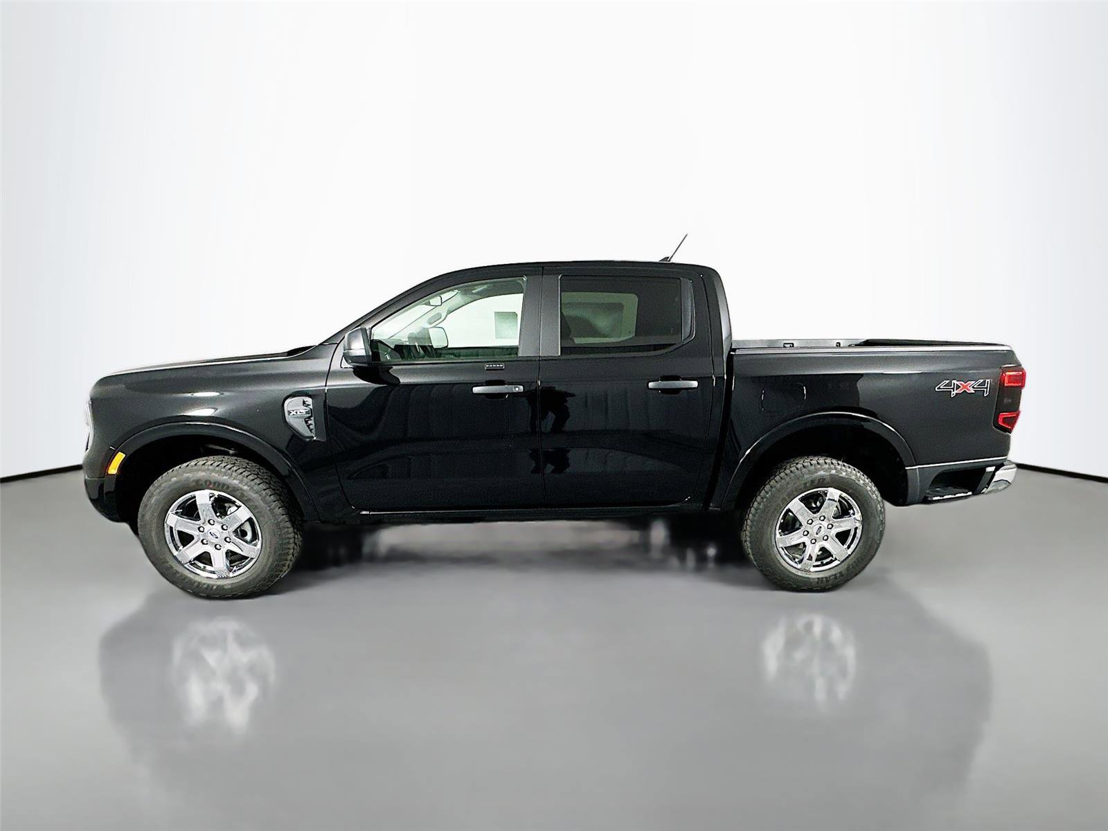 New 2025 Ford Ranger XLT w/ Chrome Accent Package image 4