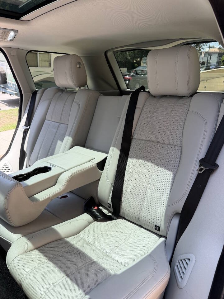 Used 2017 Land Rover Range Rover HSE AWD/4WD image 17