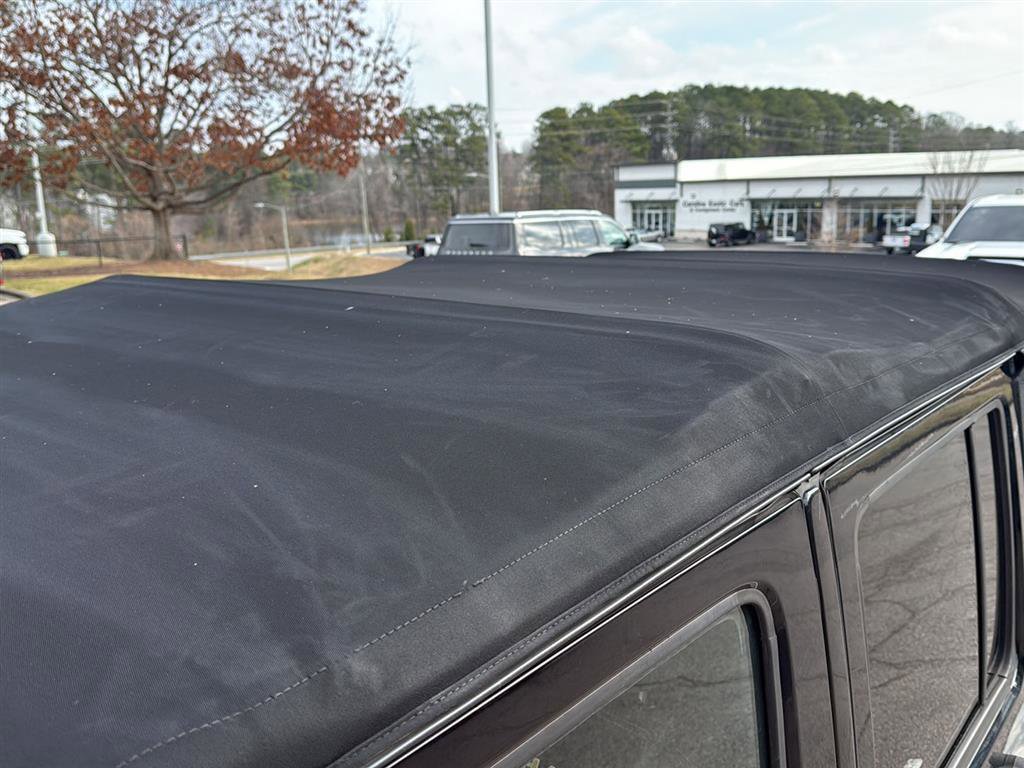 Used 2014 Jeep Wrangler Unlimited Sahara w/ Max Tow Package image 16