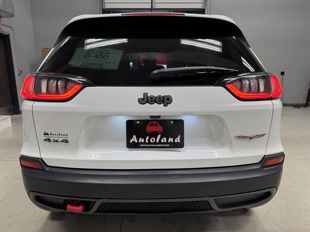 Used 2020 Jeep Cherokee Trailhawk image 5