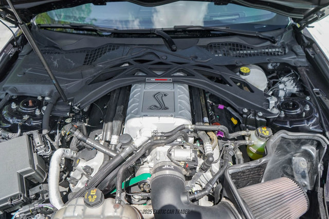 Used 2022 Ford Mustang Shelby GT500 w/ Technology Package image 23