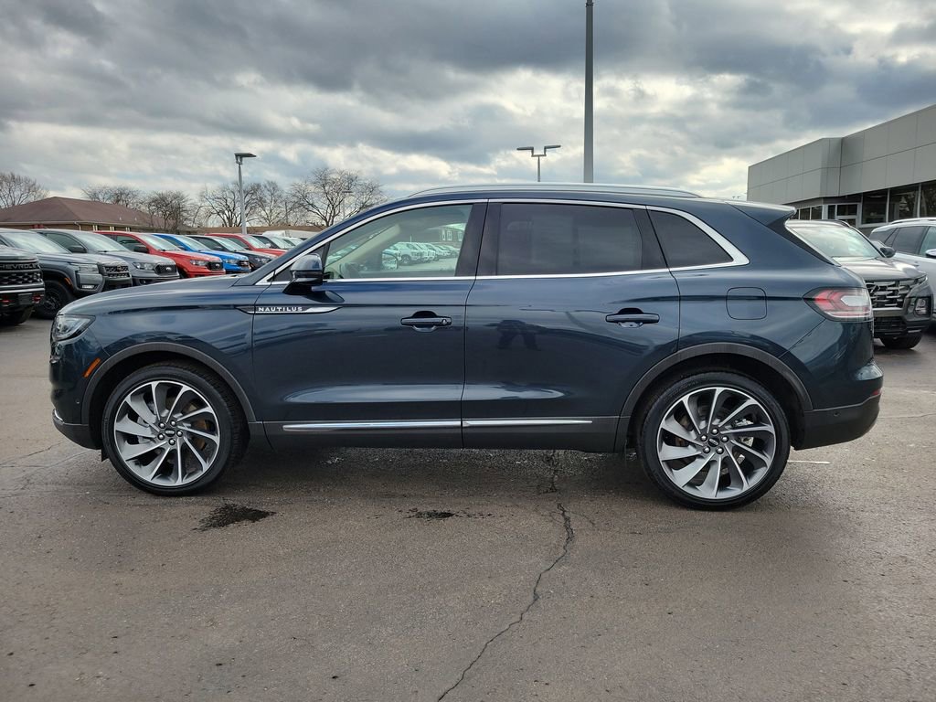 Certified 2023 Lincoln Nautilus Reserve w/ Equipment Group 202A image 7