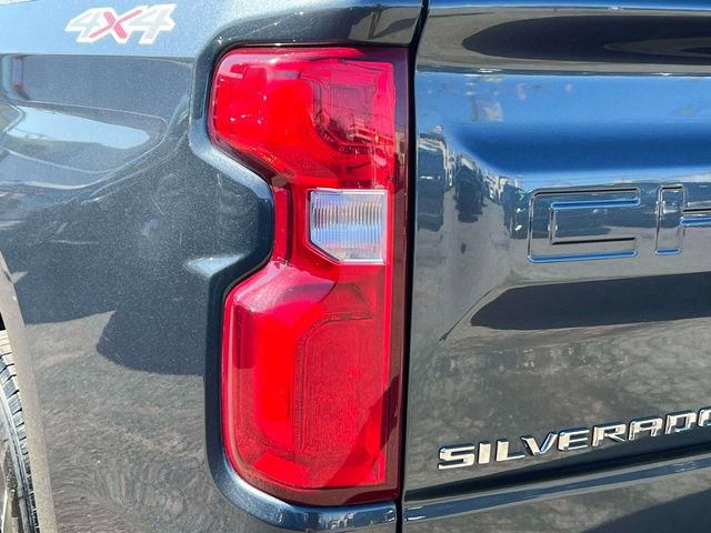 Used 2021 Chevrolet Silverado 1500 RST image 11