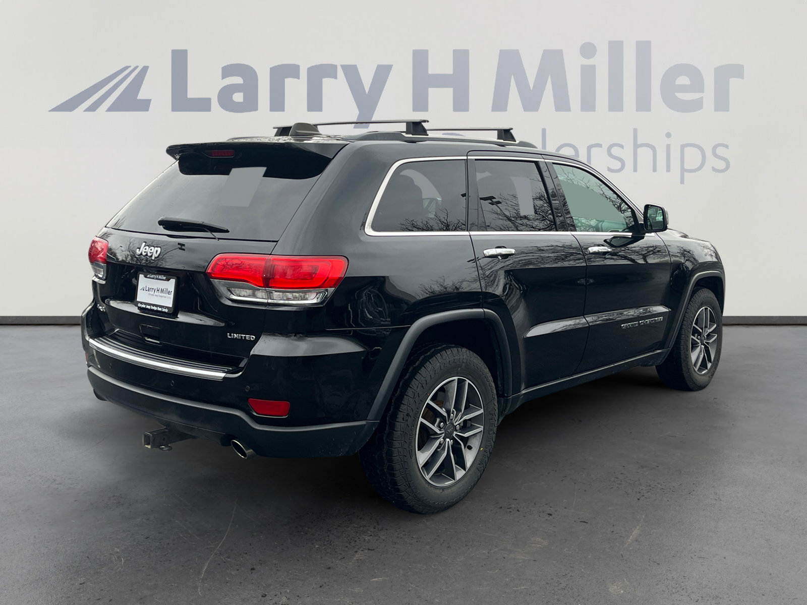 Used 2019 Jeep Grand Cherokee Limited w/ Luxury Group II image 5