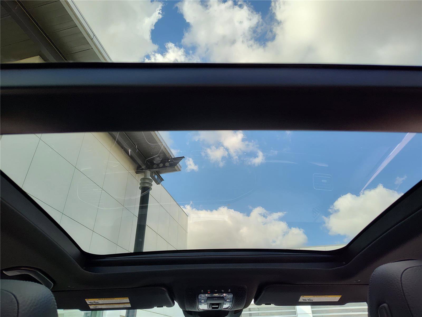 Used 2024 Mercedes-Benz GLE 450e 4MATIC image 21