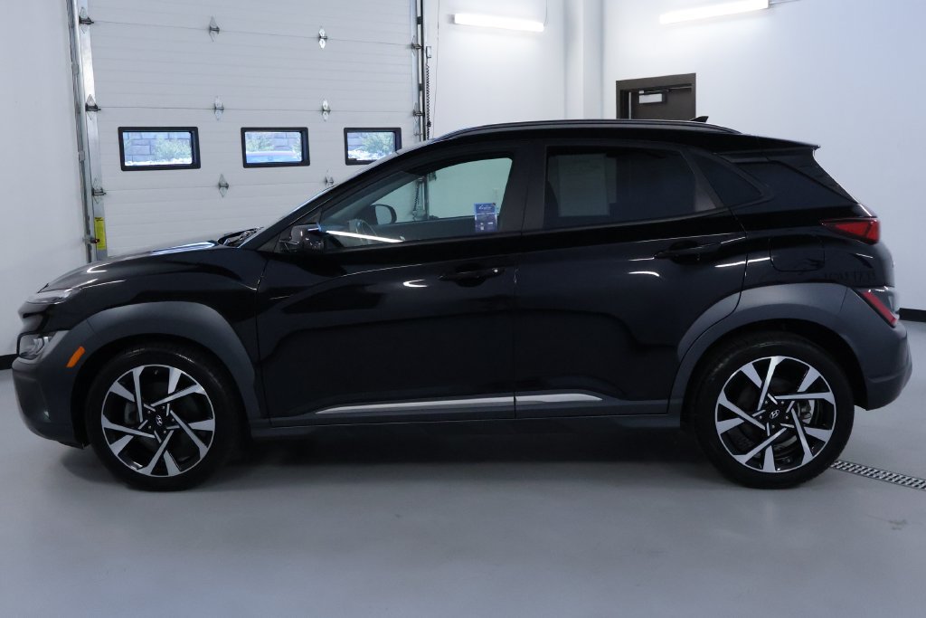 Used 2023 Hyundai Kona Limited AWD/4WD image 5