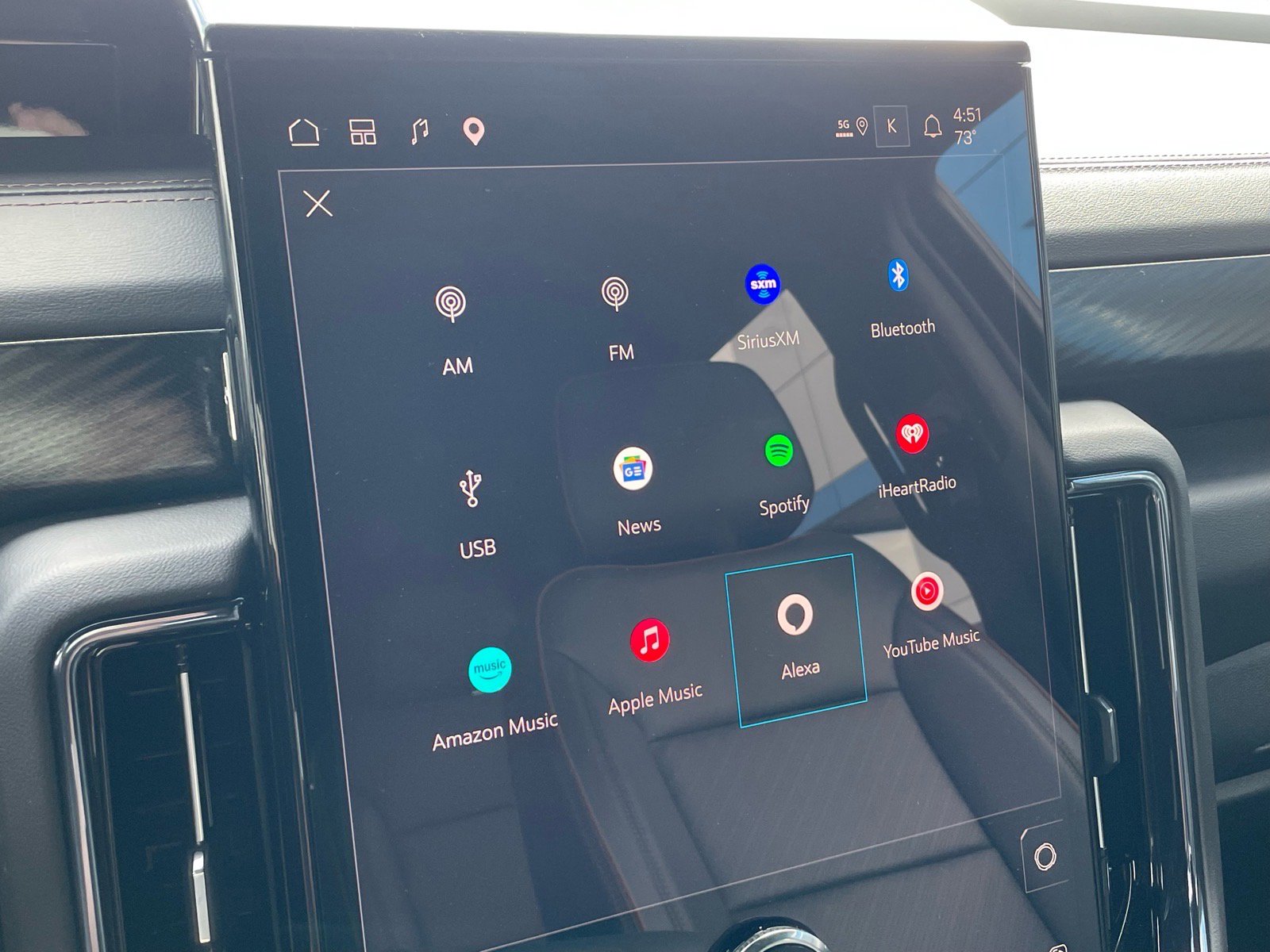 Used 2025 GMC Yukon AT4 w/ Premium Trailering Package image 17