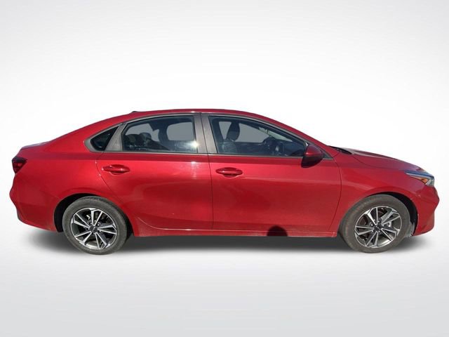 Used 2023 Kia Forte LXS image 12