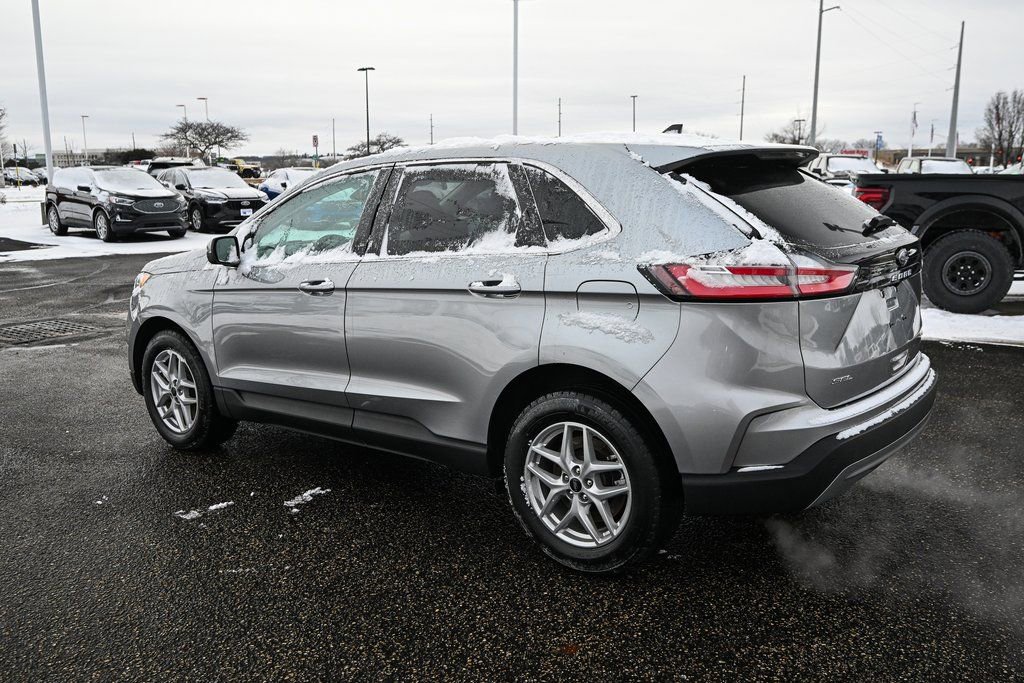 Certified 2024 Ford Edge SEL w/ Convenience Package image 7