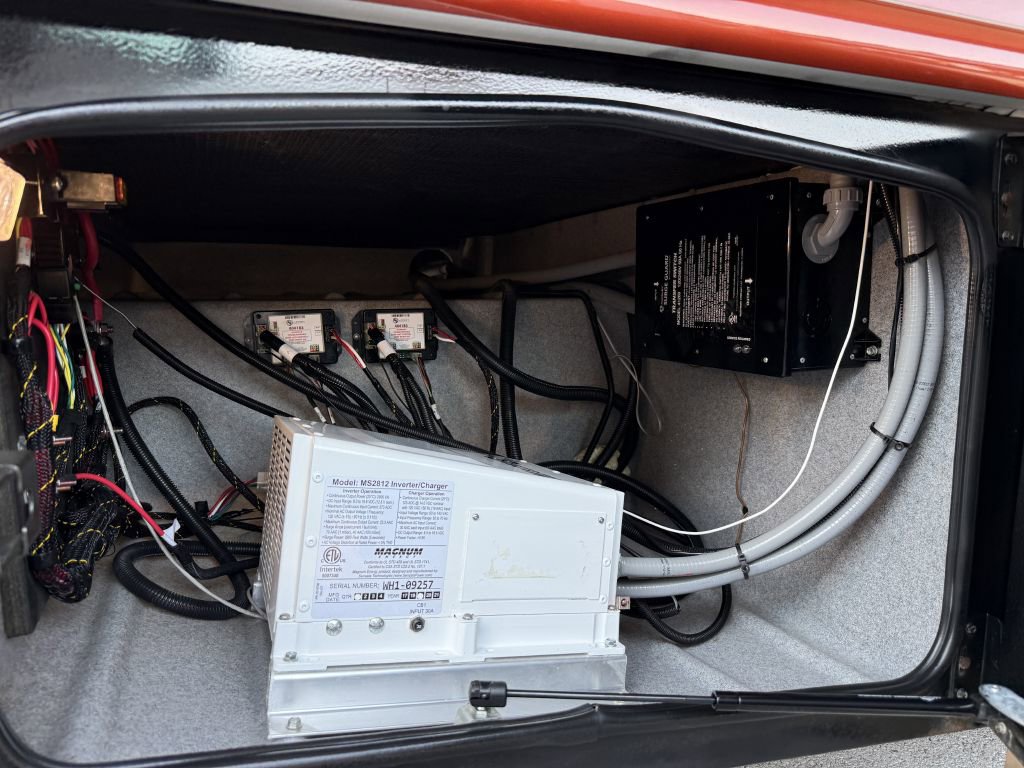 Used 2018 RAM 5500 SLT w/ Quick Order Package 29G SLT image 24