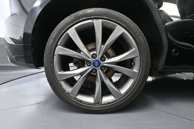 Used 2017 Ford Edge Sport w/ Equipment Group 401A AWD/4WD image 15