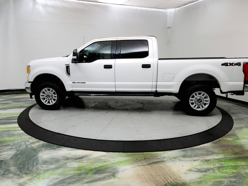 Used 2019 Ford F250 XLT w/ Snow Plow Prep Package AWD/4WD image 8