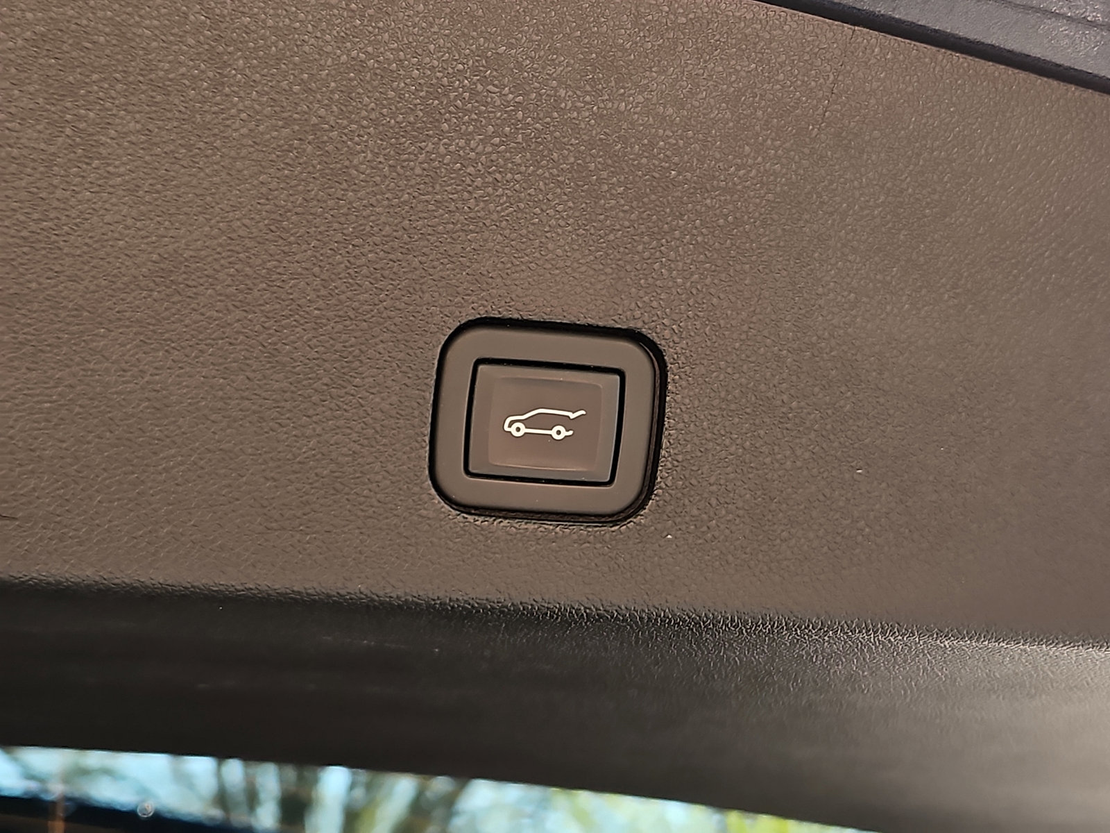 Used 2023 Cadillac XT6 Premium Luxury w/ Technology Package image 29