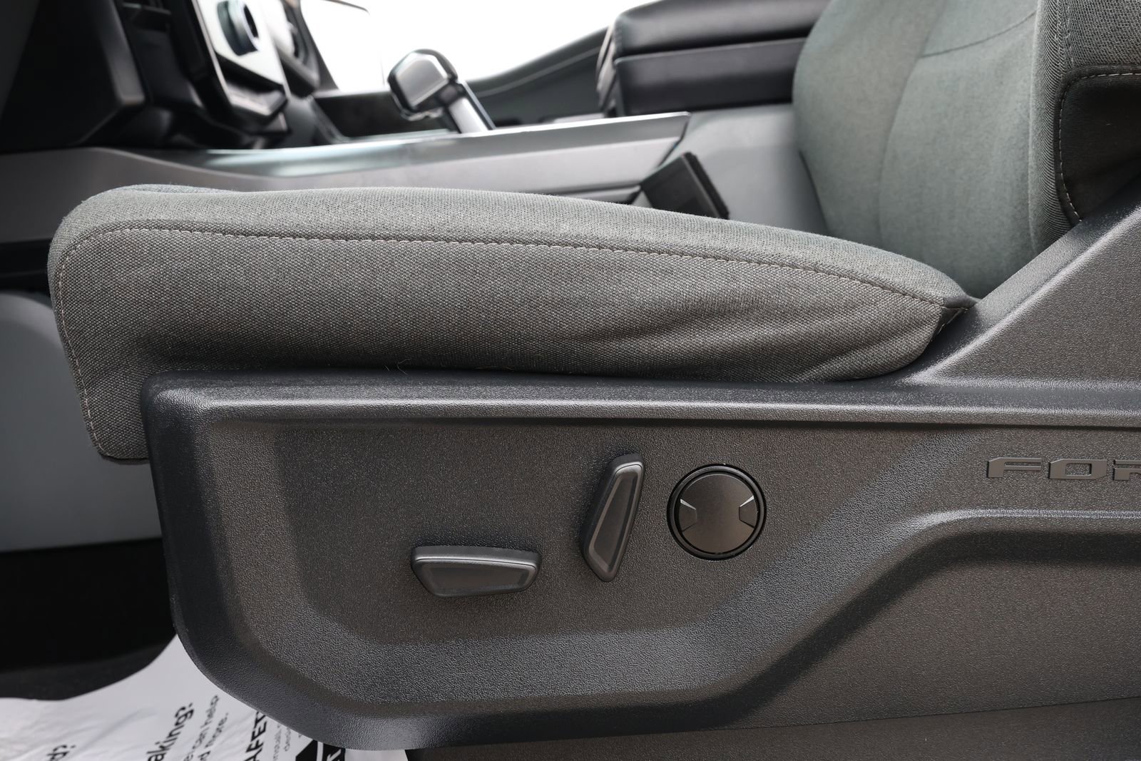 Used 2024 Ford F150 Lightning Flash image 31