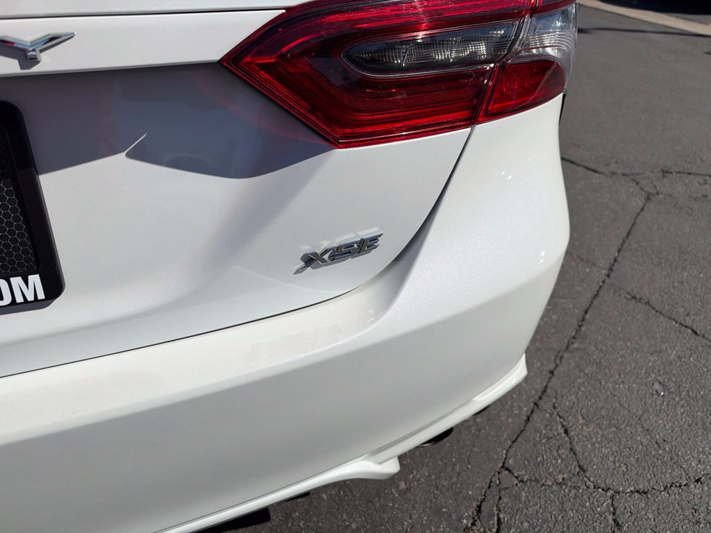 Used 2023 Toyota Camry XSE FWD image 9