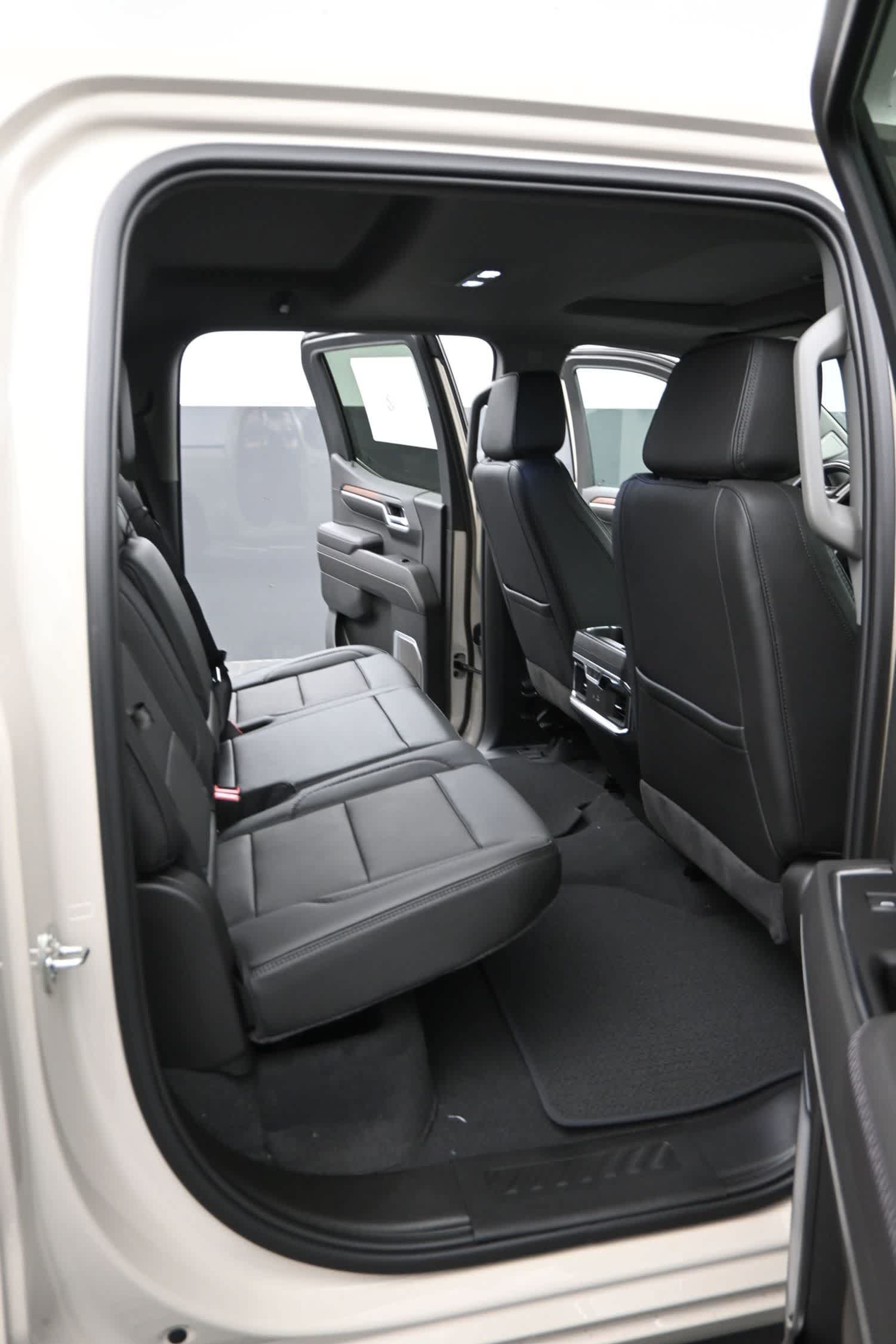 New 2026 GMC Sierra 1500 Denali AWD/4WD image 13