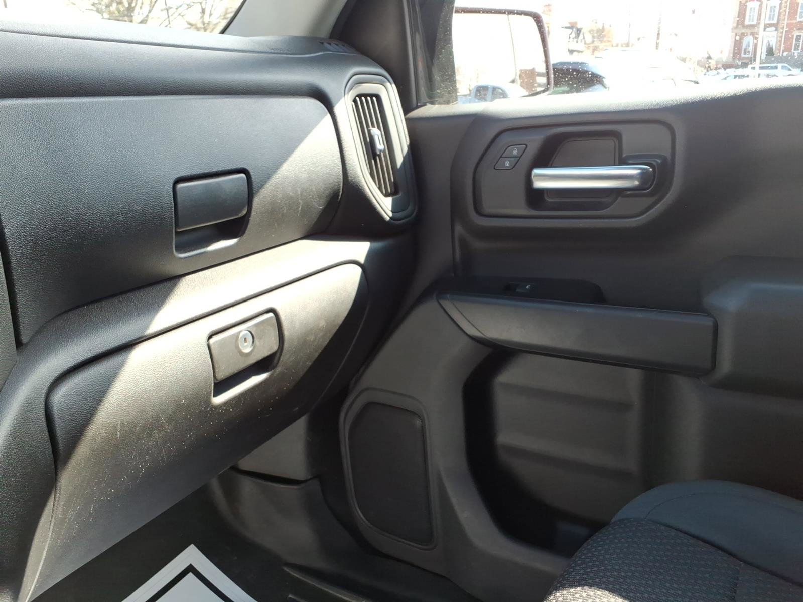 Used 2019 Chevrolet Silverado 1500 Custom Trail Boss w/ Custom Convenience Package image 25