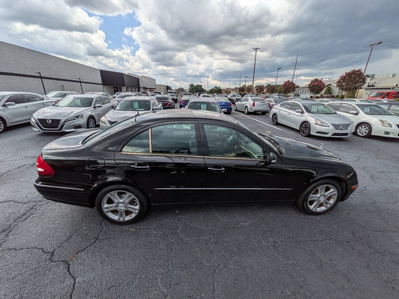 Used 2006 Mercedes-Benz E 350 4MATIC Sedan image 12