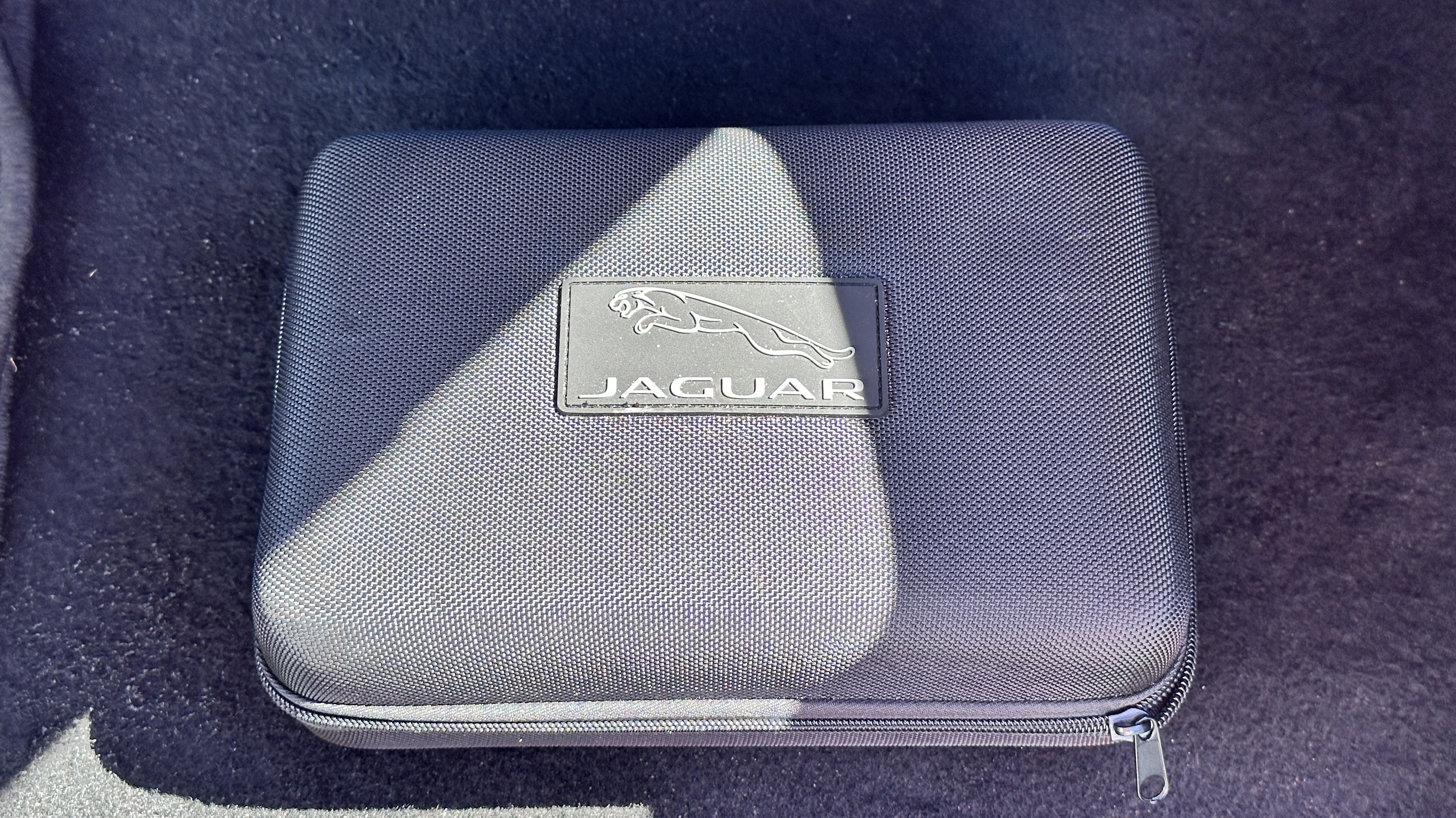 Used 2018 Jaguar E-PACE S AWD/4WD image 38