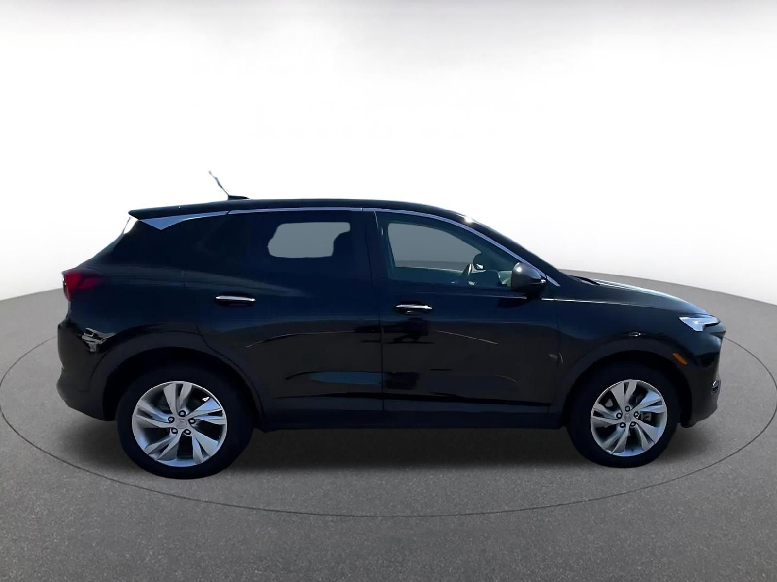 Used 2025 Buick Encore GX Preferred AWD/4WD image 15