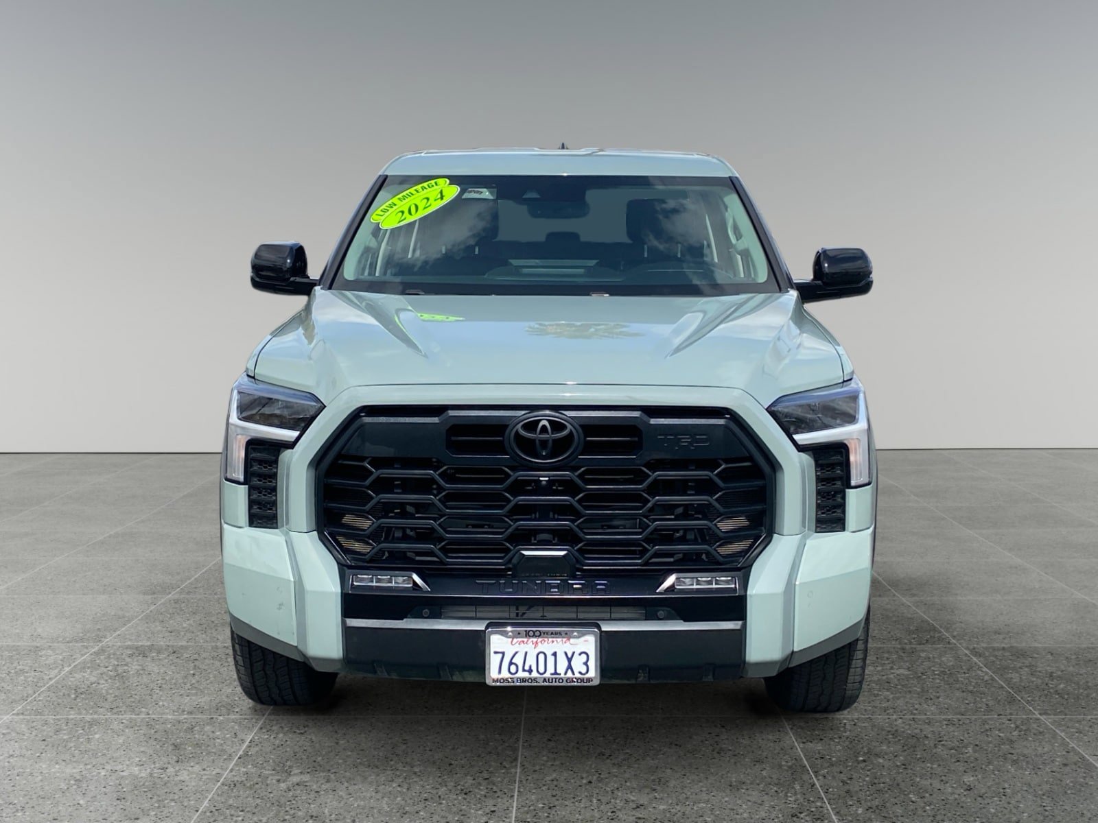 Used 2024 Toyota Tundra Limited w/ TRD Off-Road Package AWD/4WD image 8