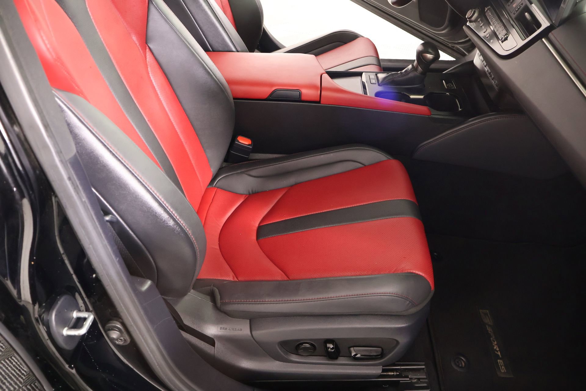 Used 2024 Lexus ES 300h F Sport w/ Accessory Package (Z2) FWD image 14