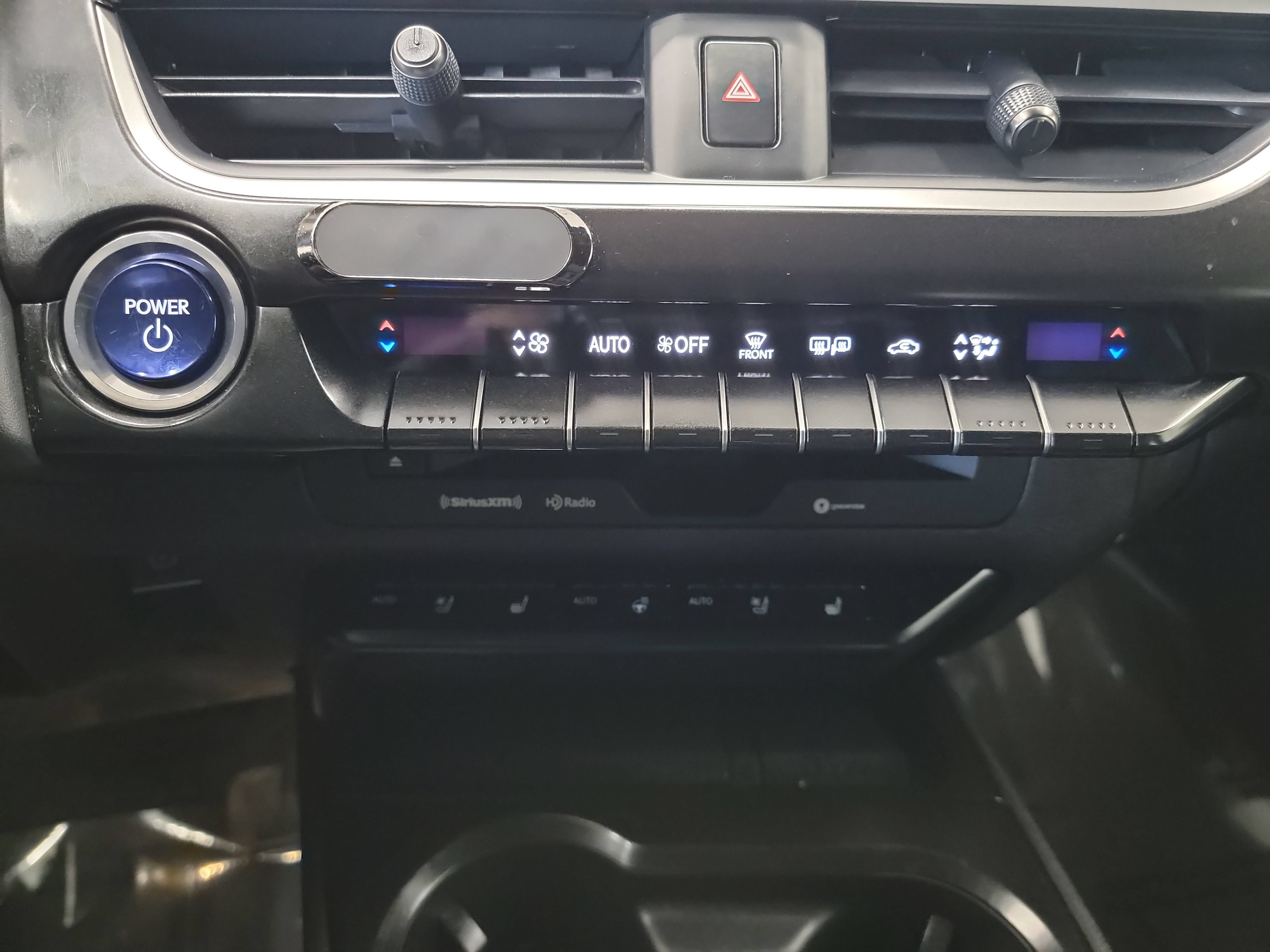 Used 2019 Lexus UX 250h AWD/4WD image 30