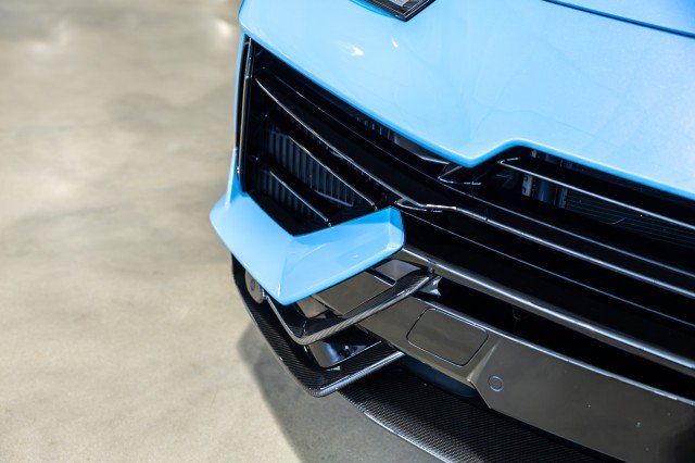Used 2024 Lamborghini Urus Performante AWD/4WD image 13