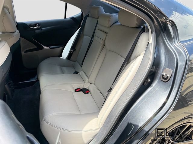 Used 2011 Lexus IS 350 w/ Premium Pkg Value Edition RWD image 26