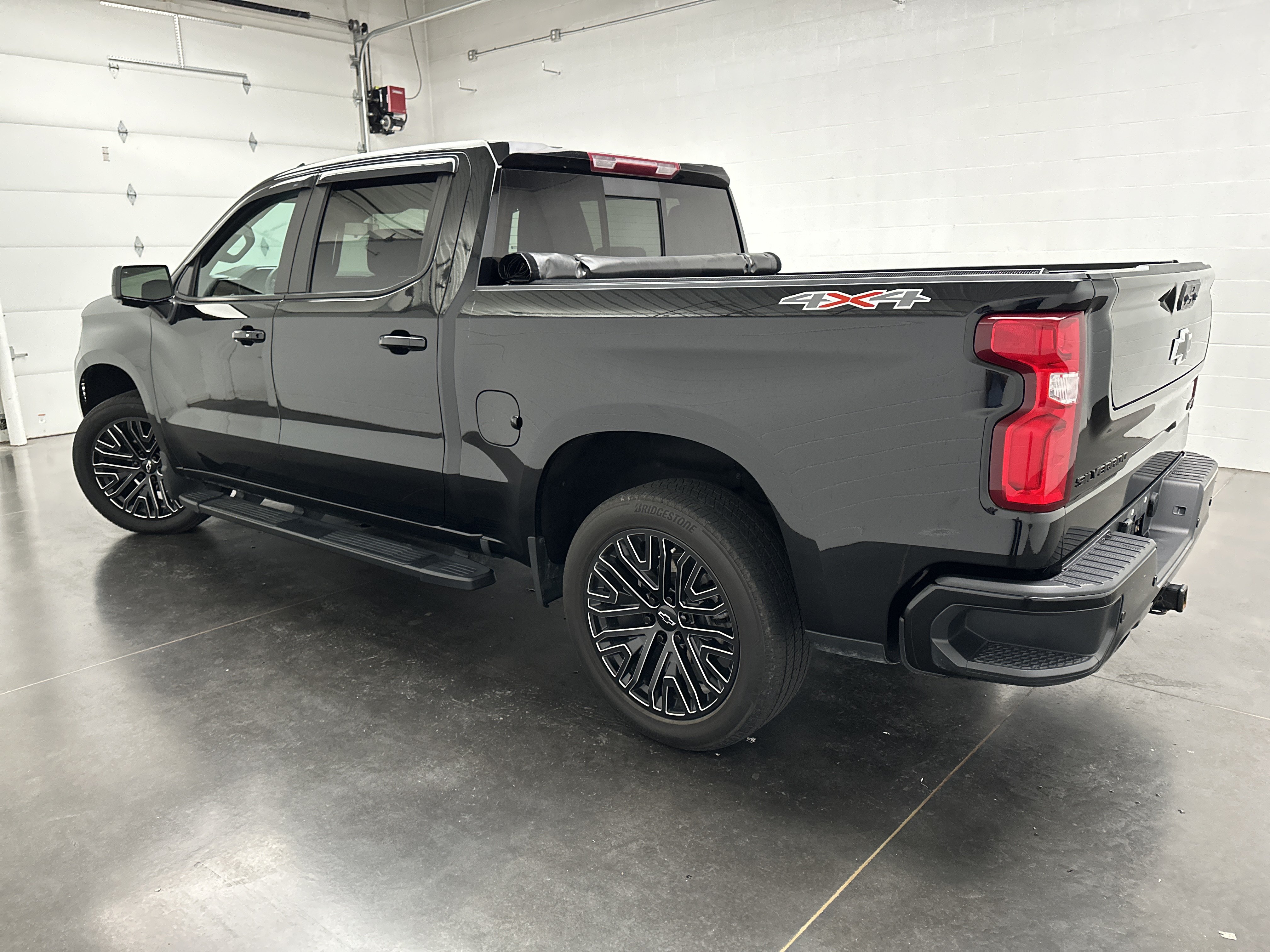 Used 2024 Chevrolet Silverado 1500 RST w/ Convenience Package II AWD/4WD image 8