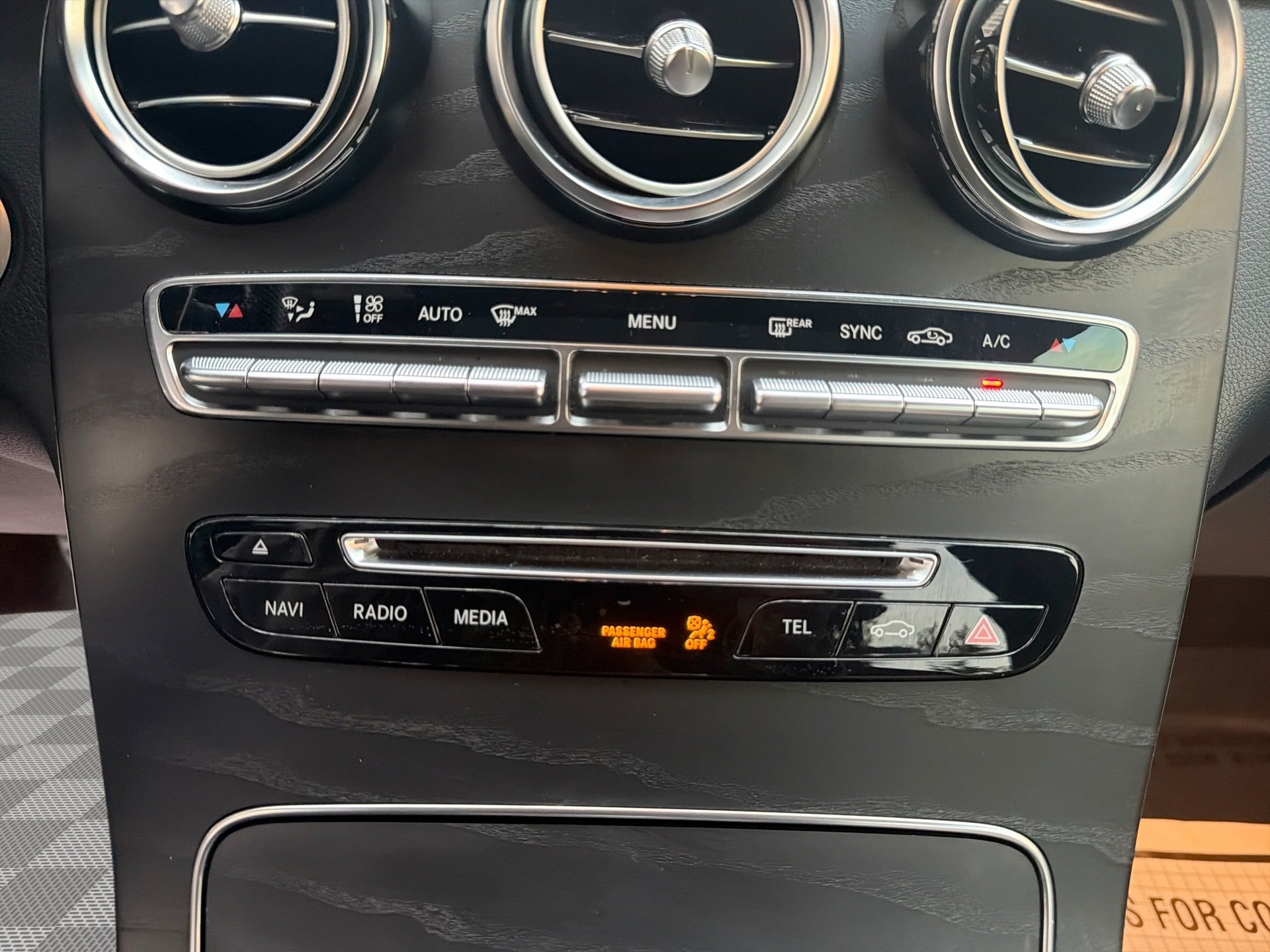 Used 2019 Mercedes-Benz GLC 63 AMG 4MATIC w/ Multimedia Package image 17
