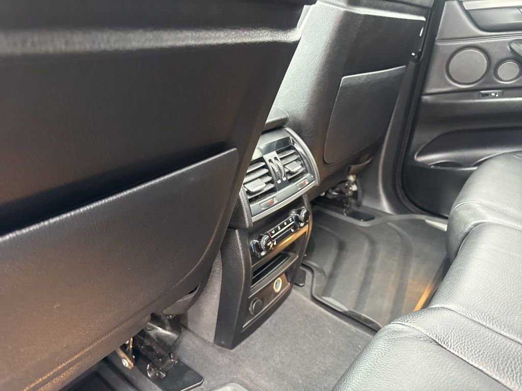 Used 2015 BMW X5 xDrive50i image 24