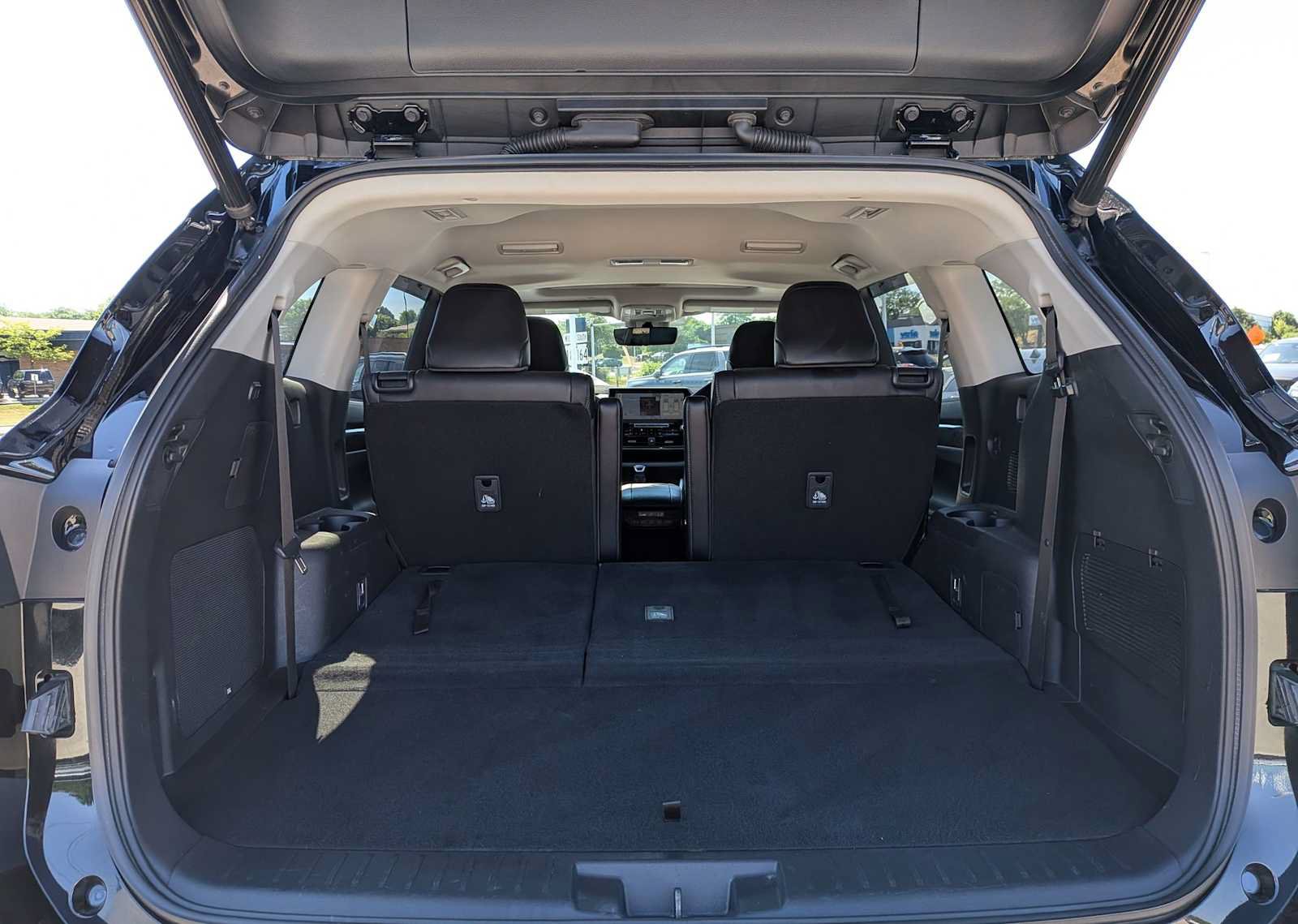 Used 2020 Toyota Highlander Limited AWD/4WD image 32