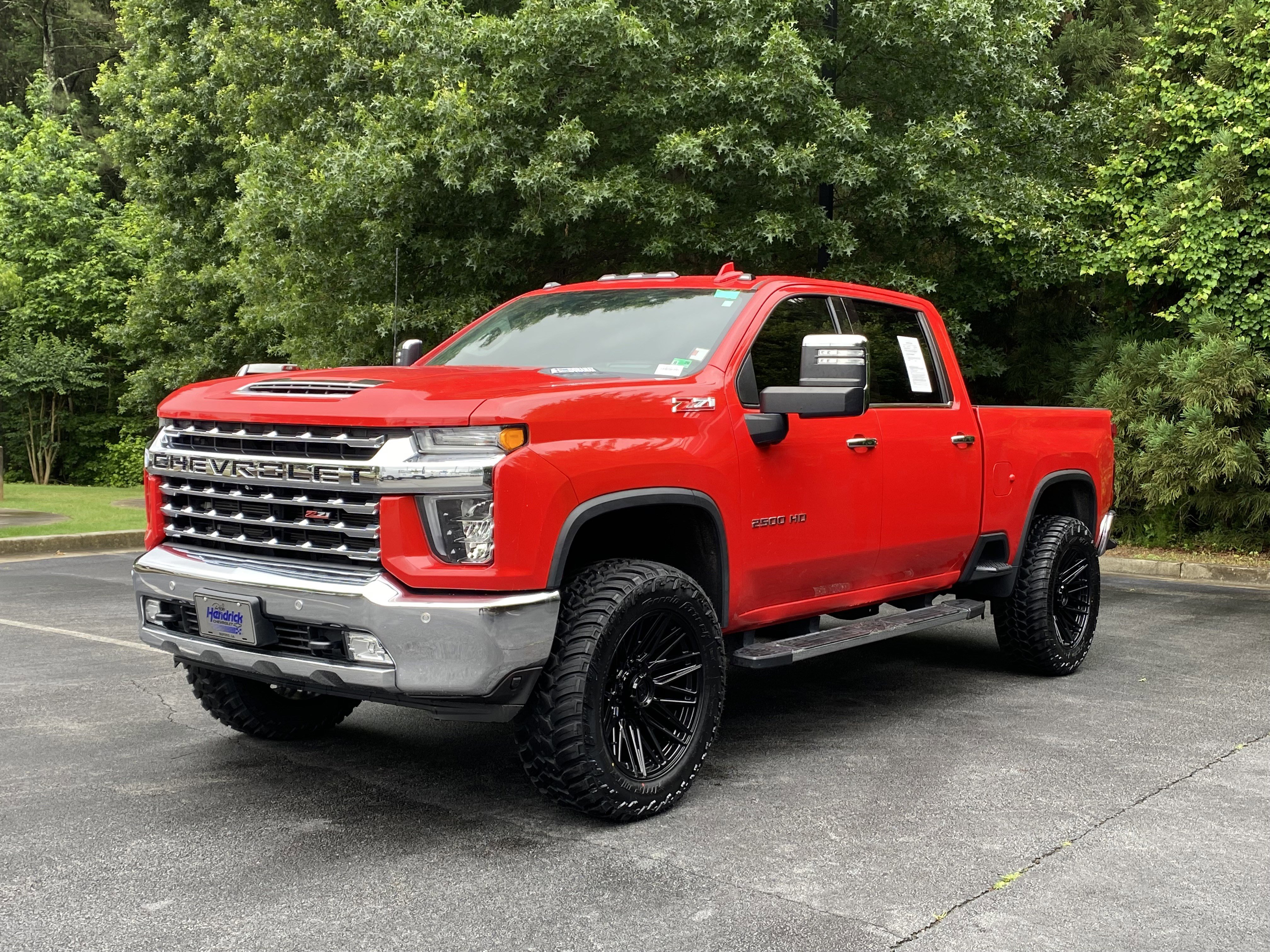 Used 2022 Chevrolet Silverado 2500 LTZ w/ LTZ Premium Package AWD/4WD image 5